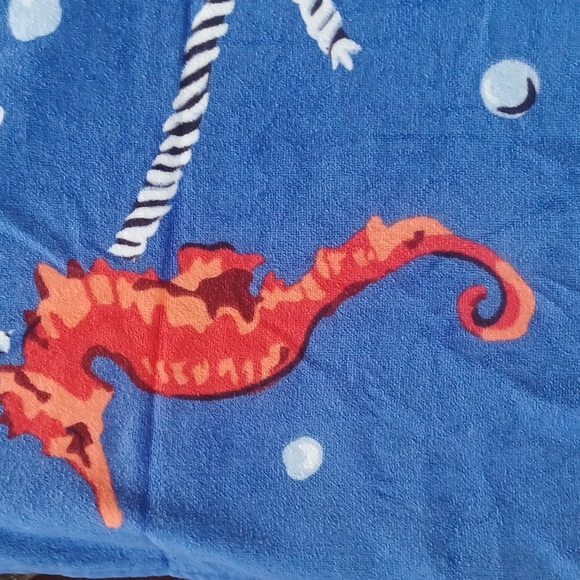 VERA BRADLEY BEACH TOWEL😍 - Picture 2 of 6